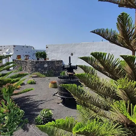 Caserío Leandro Iii Villa Mácher