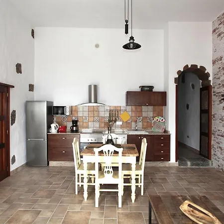 Caserio Leandro Iii Villa